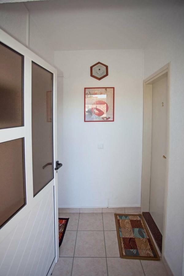 Apartments Tin Ровин Екстериор снимка